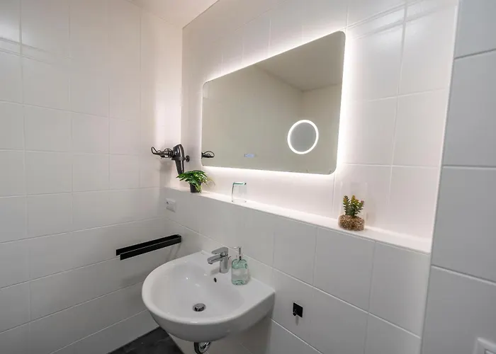 Rr - 38 Qm - Parking - Washer Apartamento Magdeburgo